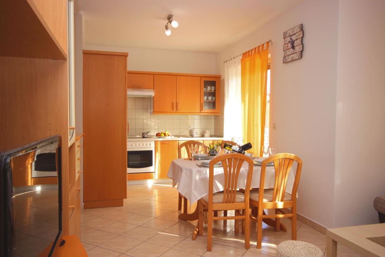 Apartment Ely Rabac Ngoại thất bức ảnh